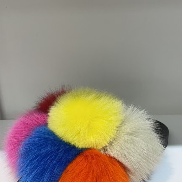 Women's Real Fox Furry Fur Slides, Open-Toe Cute Fur Sandals M5 - Picture 2 of 9